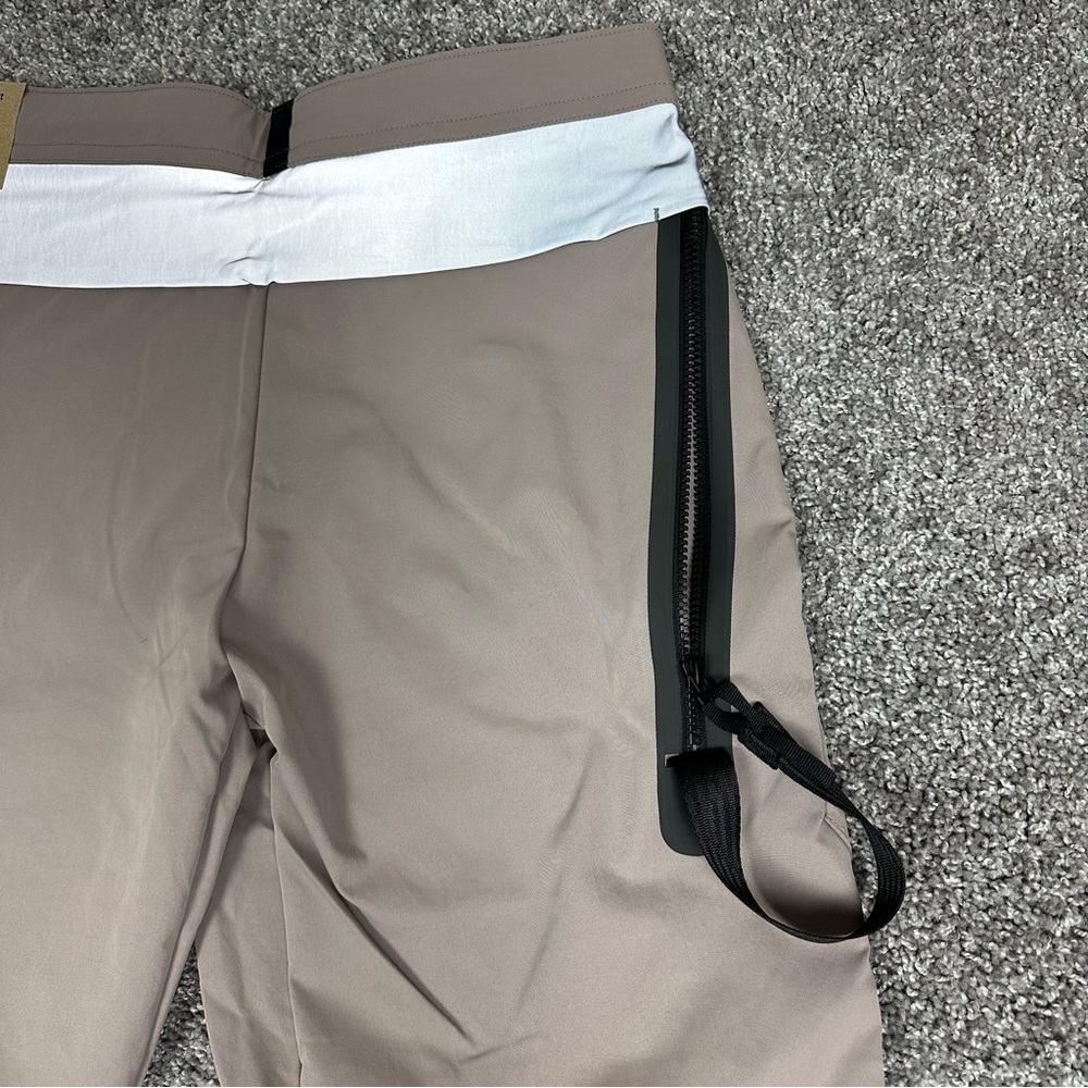 Nike Sportswear Tech Pack Mens Reflective Cargo Pants Size 34 Large DO4884-087 - Picture 11 of 15